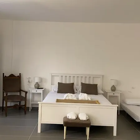 Milu's Guest house